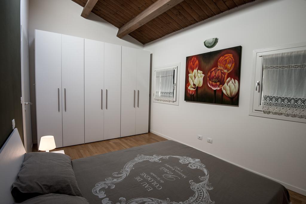 Apartmán Parco Urbano Ferrara Pokoj fotografie